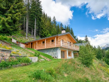 Chalet avec un emplacement exceptionnel à Manigod