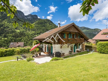 Corps de ferme rénové - Petit-Bornand-Les-Glières