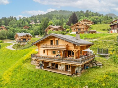 CHALET SUR LES HAUTEURS DE SAINT JEAN DE SIXT