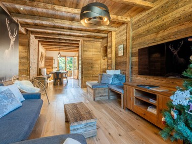 SPLENDIDE APPARTEMENT AU COEUR DE LA CLUSAZ