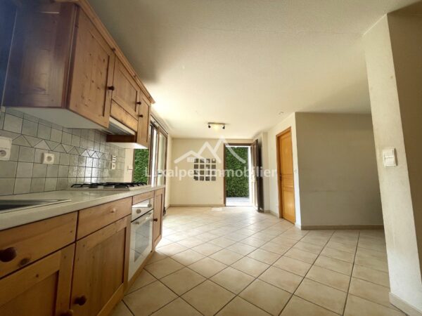 T2 idéalement placé sur la route des stations de ski