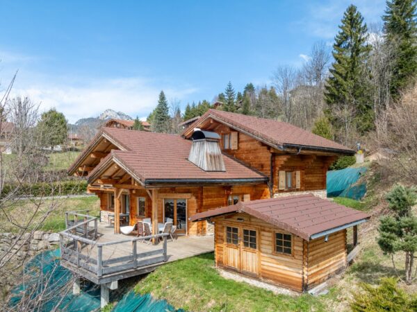 Chalet avec emplacement privilégié sur les hauteurs de Saint-Jean-De-Sixt