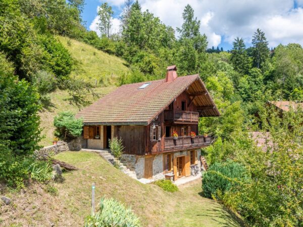 Chalet avec emplacement privilégié au cœur du village de Manigod