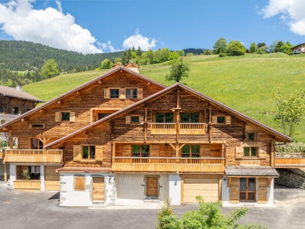 Rare à la vente : ferme exceptionnelle, entièrement rénovée - Manigod